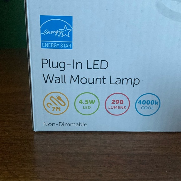 NWOT Home Luminaire White Plug-In LED Wall Mount Lamp - Picture 3 of 6